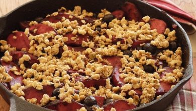 Photo of Crumble aux petits fruits et aux pommes à la poêle