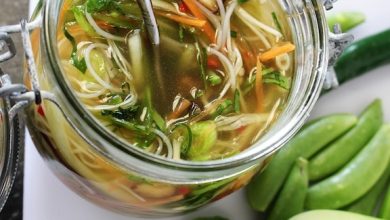 Photo of Soupe asiatique aux champignons et aux nouilles