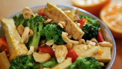 Photo of Tofu et brocoli glacés à l’orange