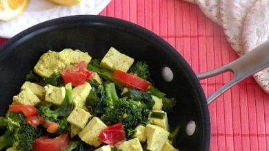 Photo of Tofu brouillé aux épinards, brocoli et tomates