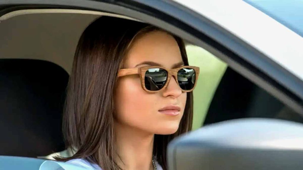 Lourde amende et retrait de points pour les automobilistes qui portent ces lunettes en roulant